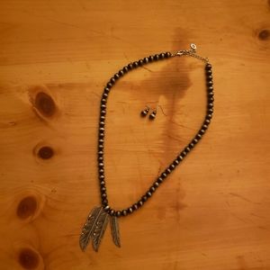 Grey faux indian pearl necklace